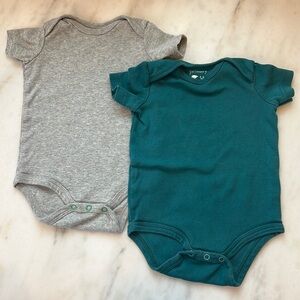 Primary Short Sleeve Bodysuit (Bundle) size 3-6 months